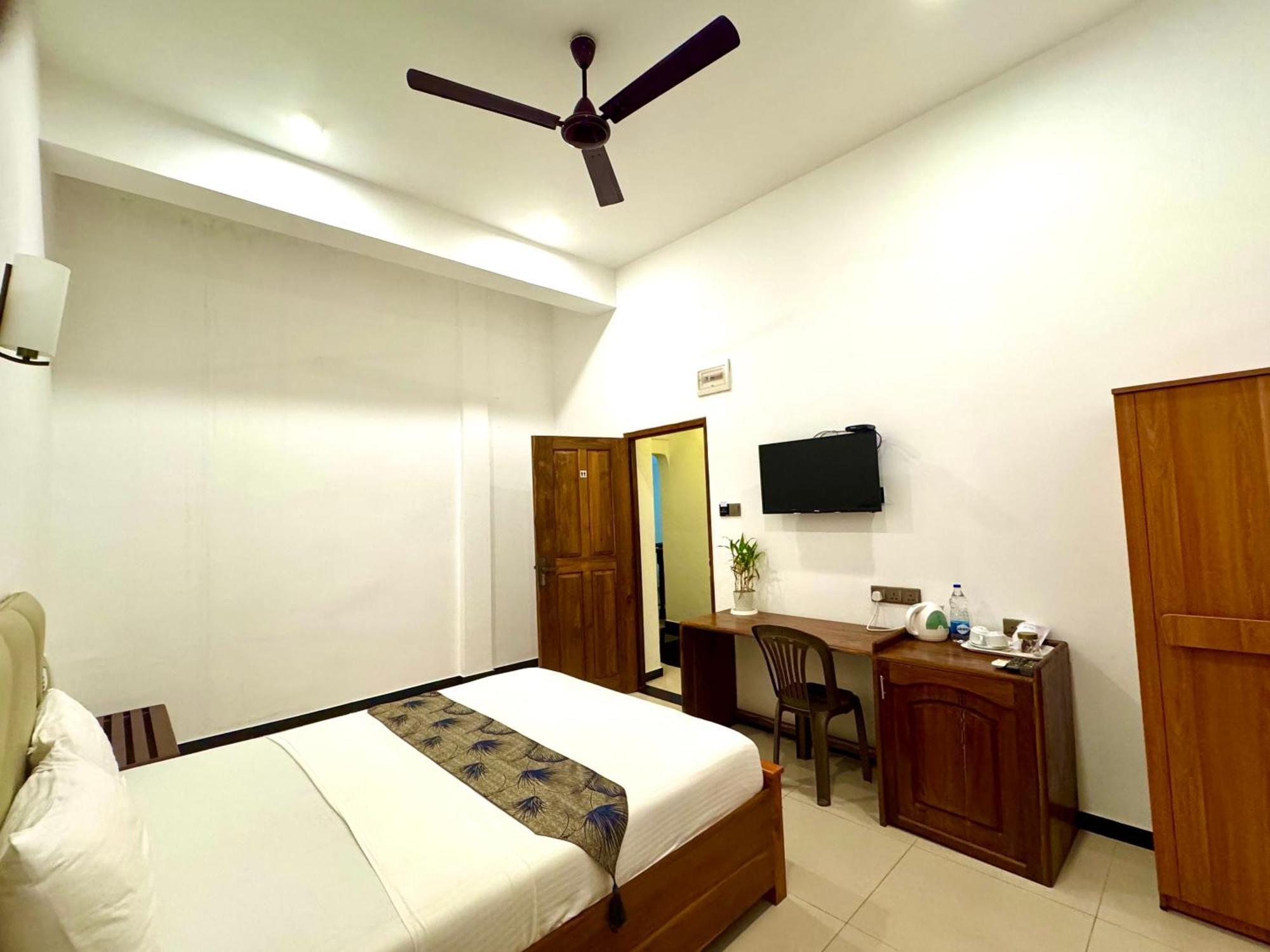 Ziegler Hotel 2*